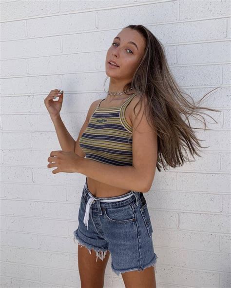 how tall is emma chamberlain in feet|Emma Chamberlain Height, Weight, Age, Body Statistics